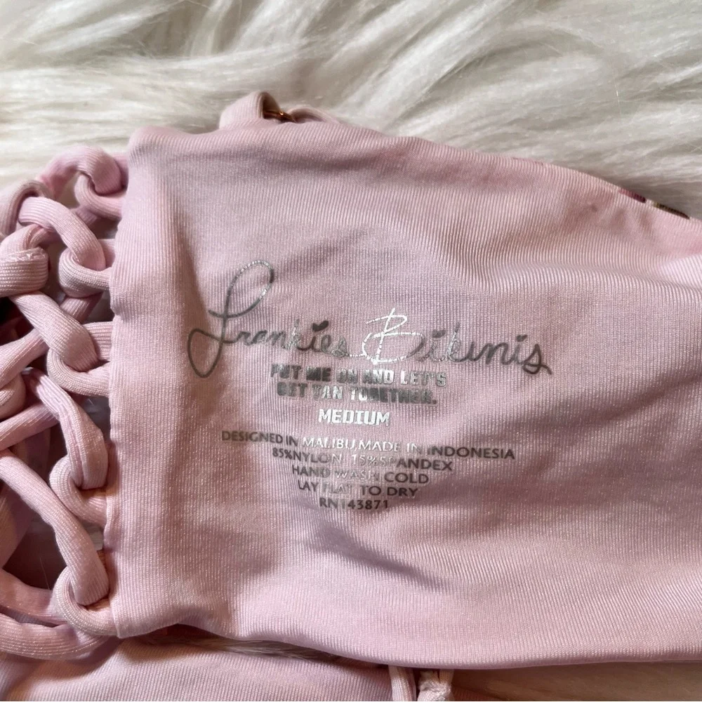 NWT Frankie's Bikinis Lala Top in Sakura - Size Medium